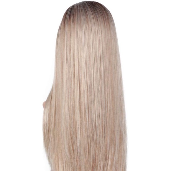 ✨Randy 22” Ash blond Ombré MIDDLE PART WIG *NWT* ✨ main image 6